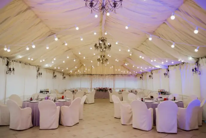 hotel seasonal advertising calendar